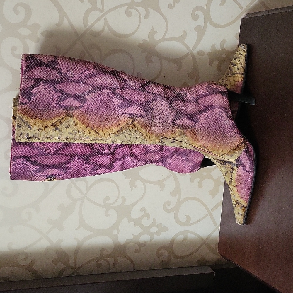 Max de Carlo snake boots sz 7B